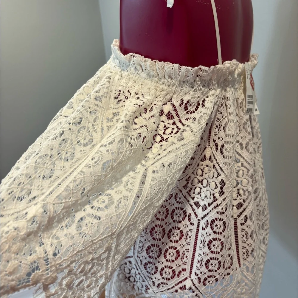 H&M Women's White off the shoulder Lace Top size 10
